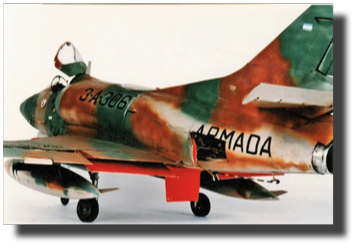 Douglas A-4Q Skyhawk. Scratch Built in metal by Rojas Bazán. 1:10 scale. Built in 1983 for the Museo Naval de la Nación, Buenos Aires. This huge model its "lost". Any information on his whereabouts will be welcome.